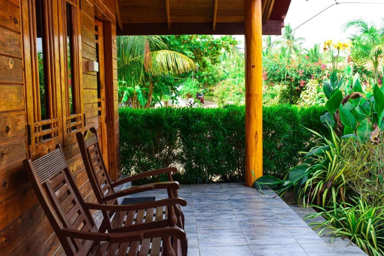 Hotel Mithra Paradise